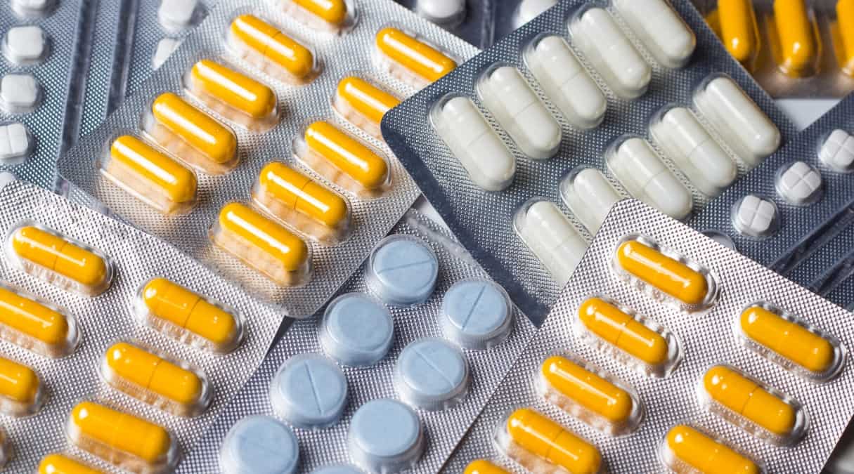 Совместимость Ледипасвира с другими веществами