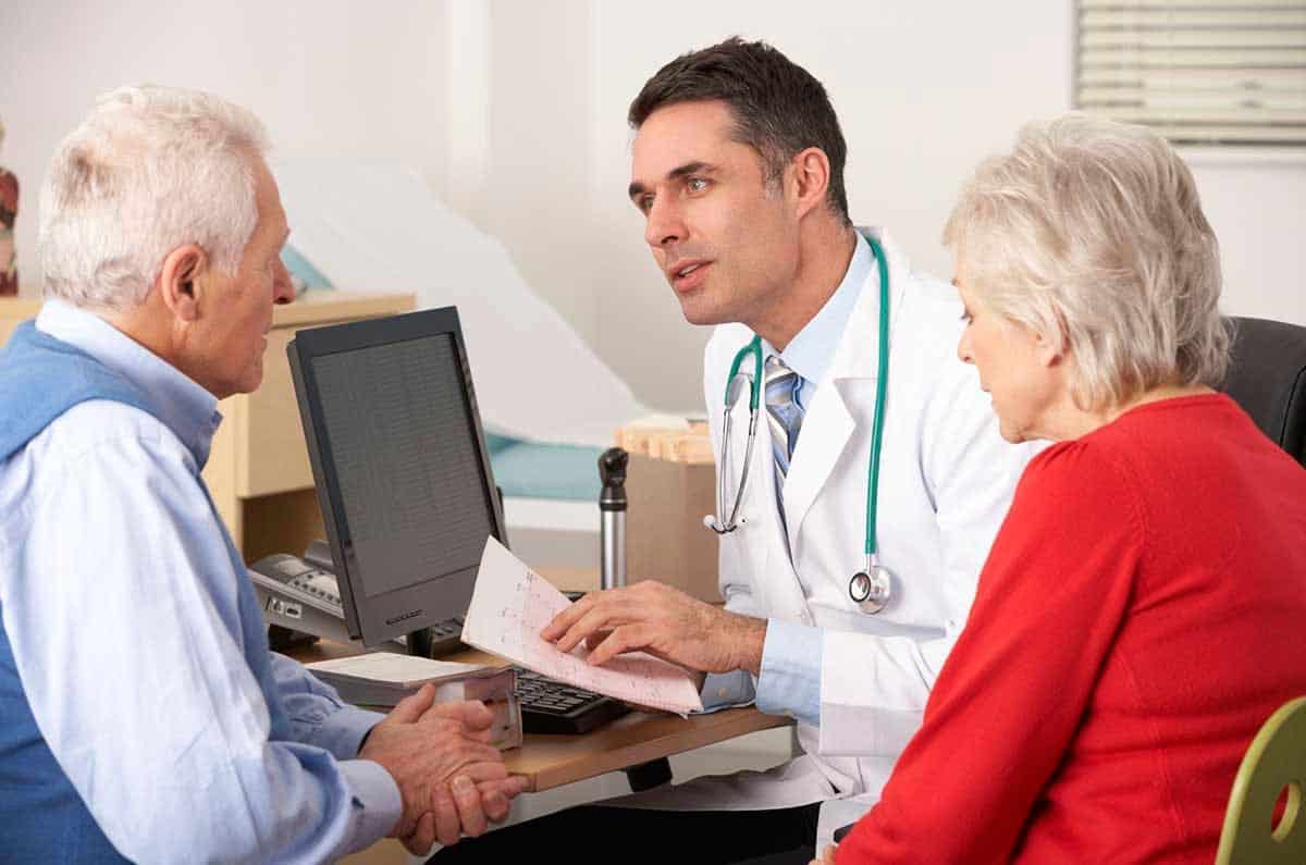 Гепатит у пожилых людей: особенности болезни